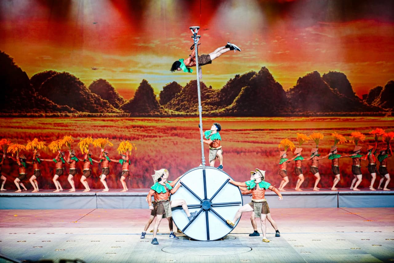 The Grand Epic of Vietnam (Đất Nước Thiên Hùng Ca) Show Ticket - image 5