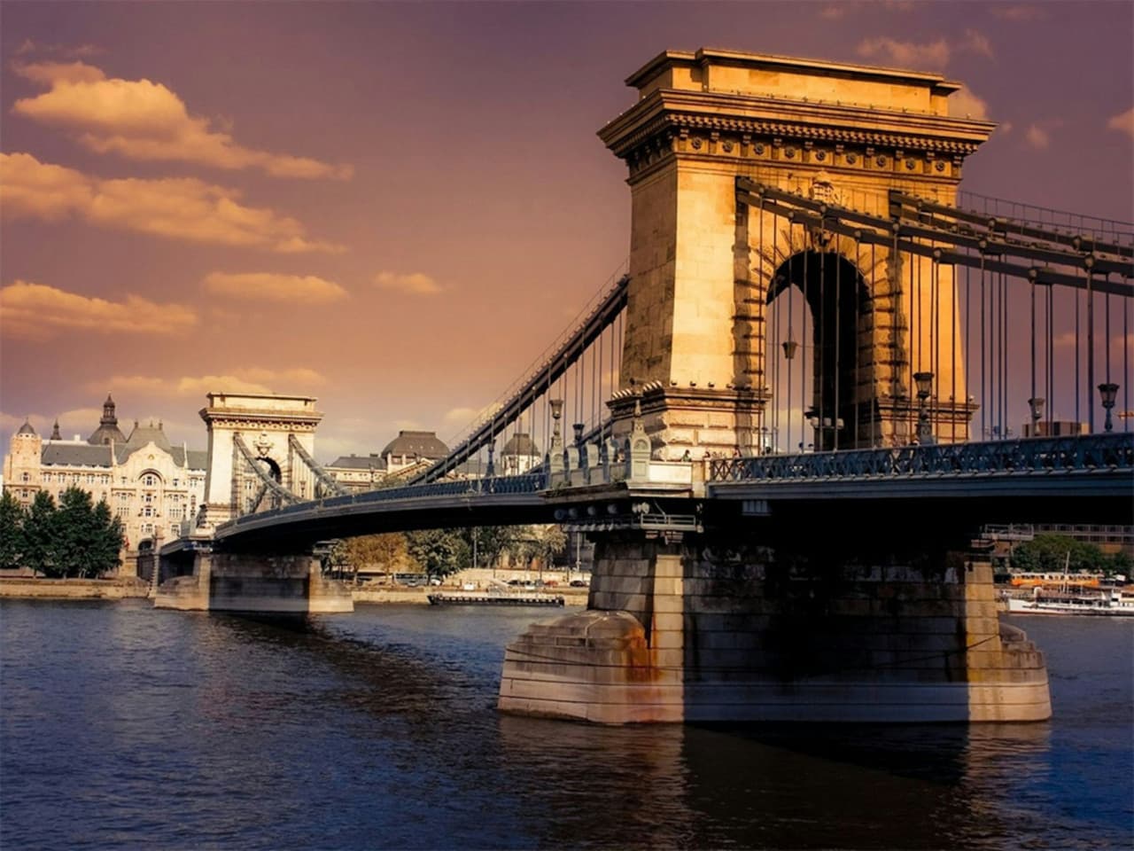 Budapest Parliament Panorama Sightseeing Cruise from Buda - image 5