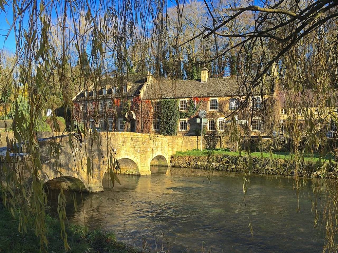 Cotswolds Village Tour with Lunch - image 6