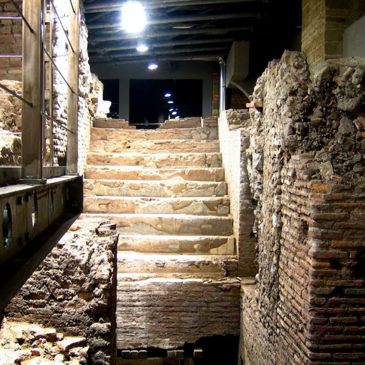 Trevi District Underground: Small Aqueduct Domus - main image