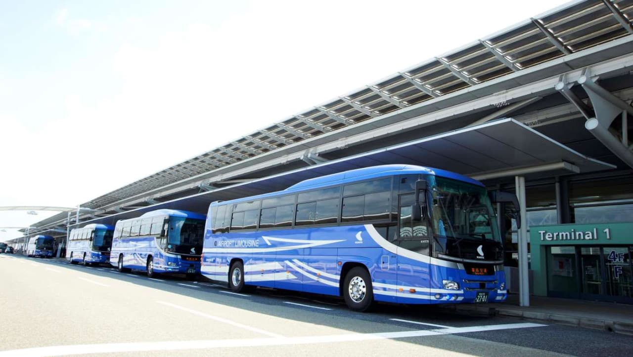 Kansai Limousine Bus - Kansai Airport to/from Osaka Umeda/Namba OCAT/Kyoto/Tempozan/USJ - image 3