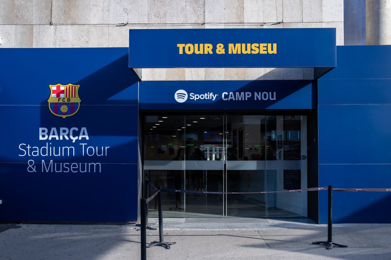FC Barcelona Museum Guided Tour - image 6