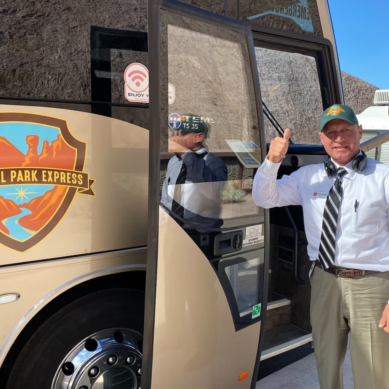Antelope Canyon X and Horseshoe Bend Tour from Las Vegas - image 8