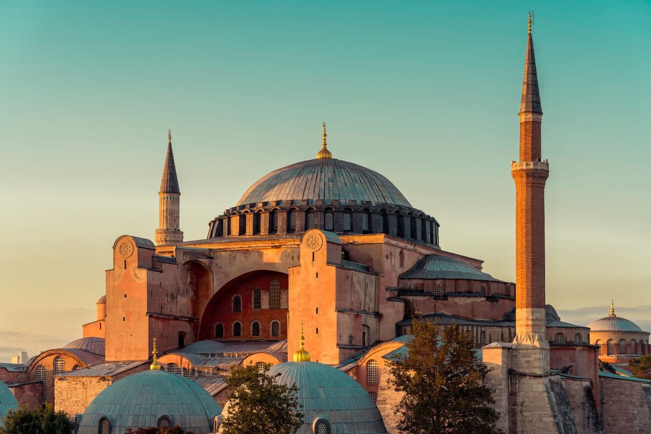 COMBO: Hagia Sophia Grand Mosque + Basilica Cistern + Dolmabahce Palace + Galata Tower Tickets - image 2