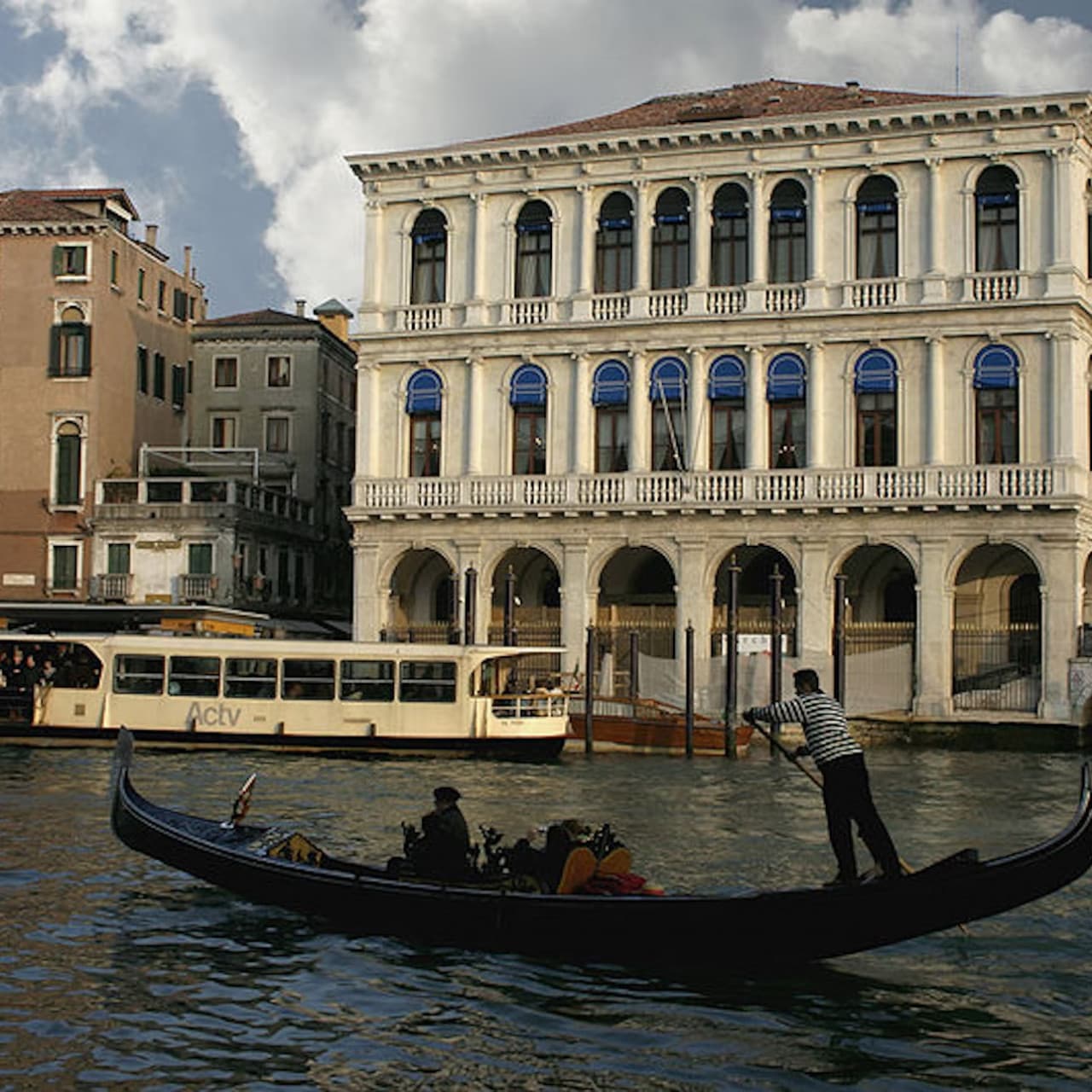 Vaporetto Pass: Venice Public Transport Ticket - image 7