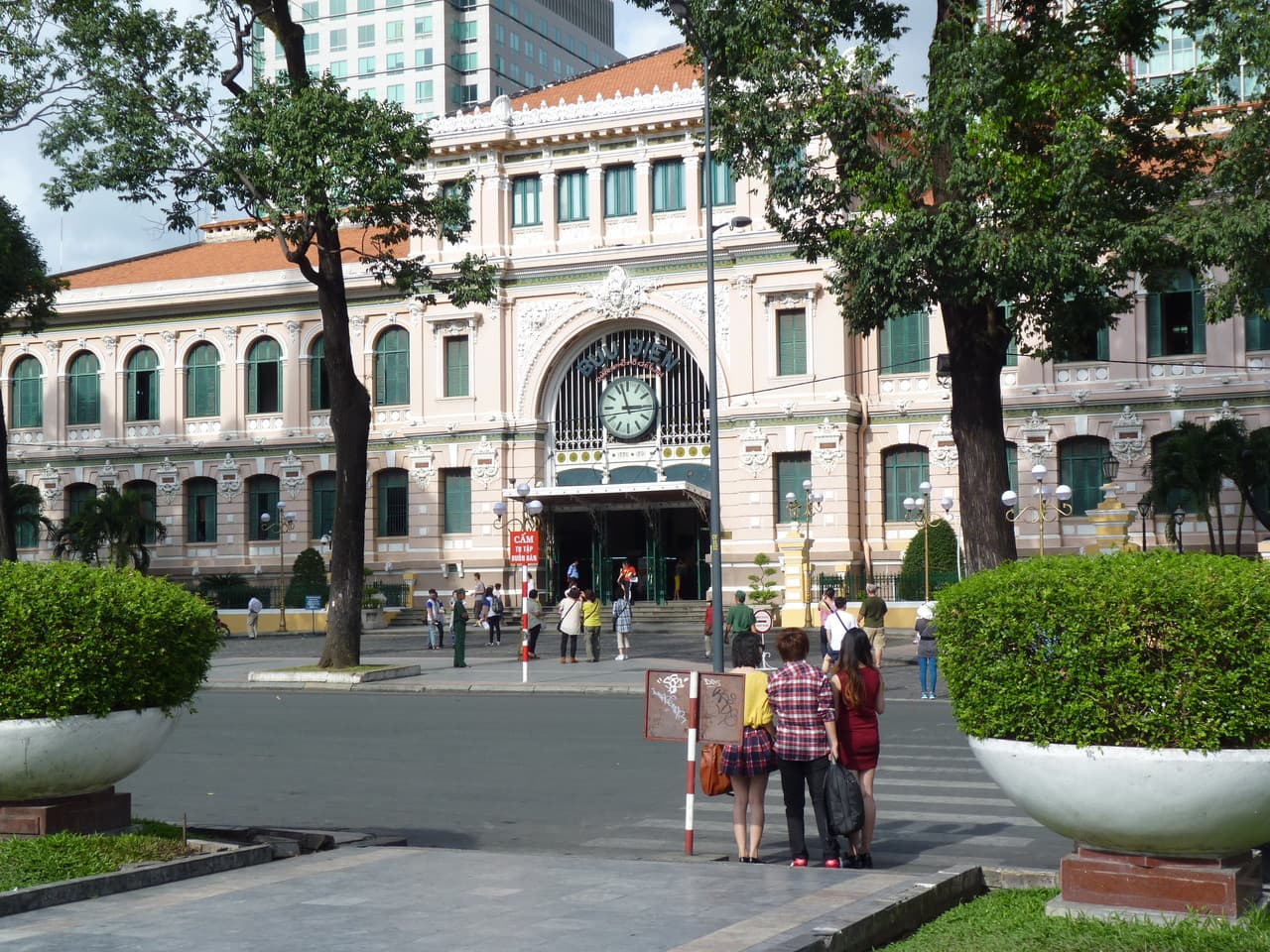 Ho Chi Minh City and Cu Chi Tunnels Full-Day Tour - image 2
