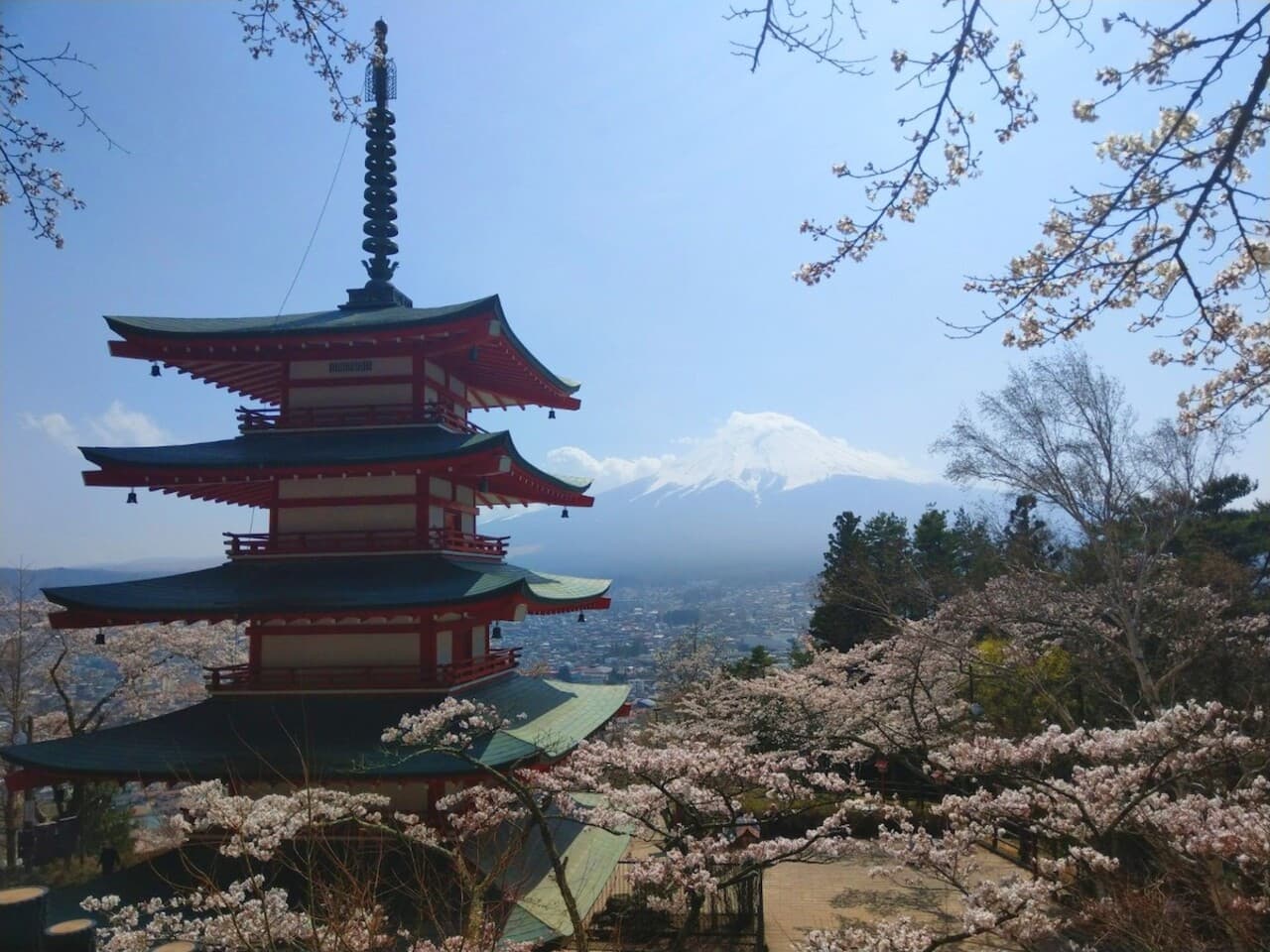 Mount Fuji Day Tour with Kawaguchiko Lake - image 2