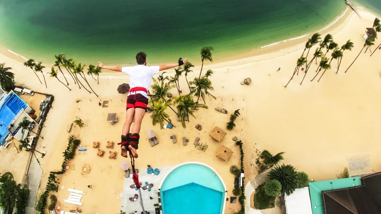 Skypark Sentosa by AJ Hackett Ticket: Bungy Jump and Giant Swing - image 3