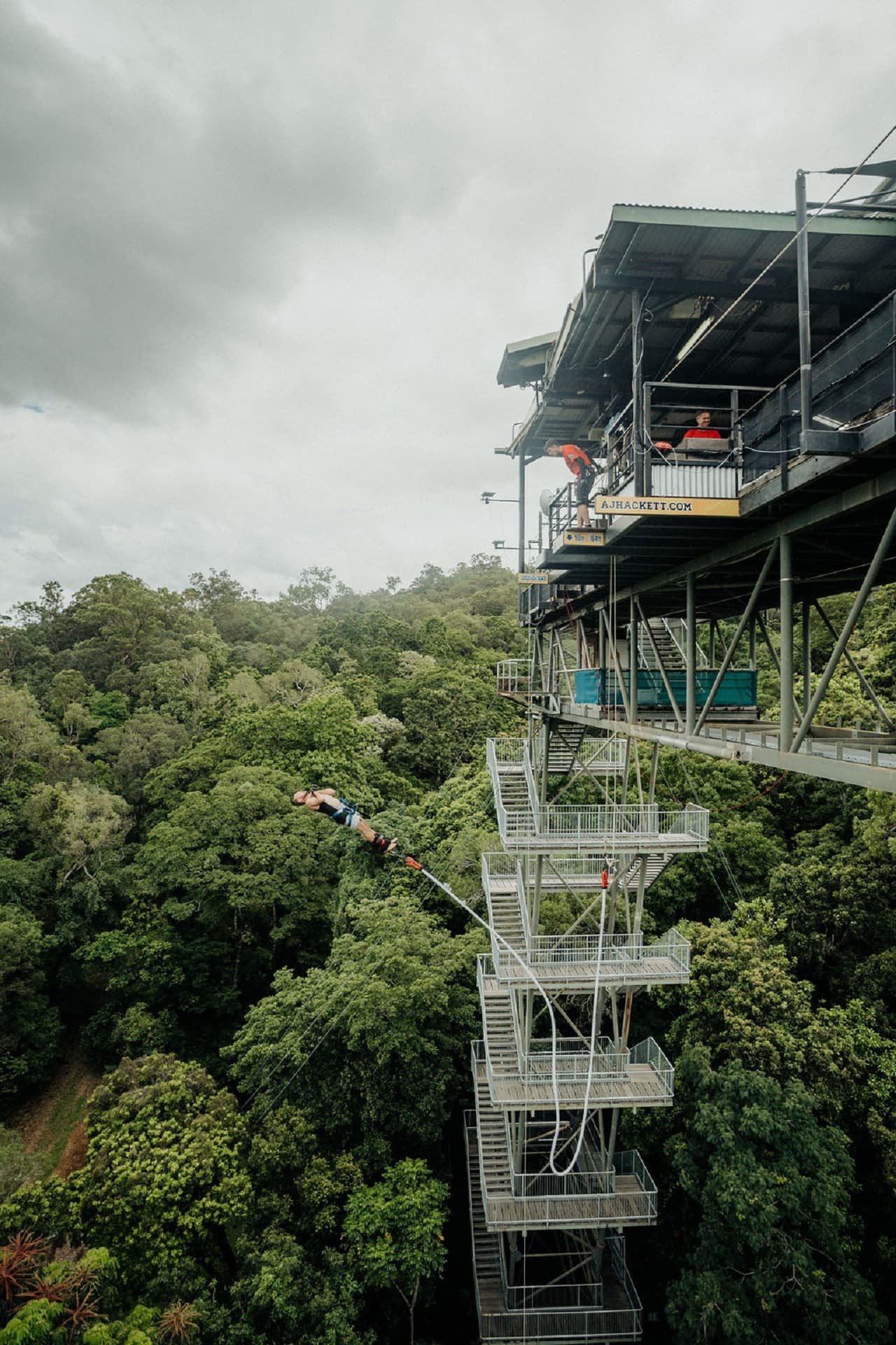 Skypark Cairns by AJ Hackett - Bungy Jump - imagen 6