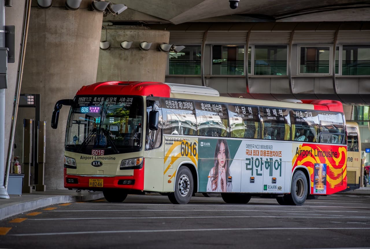 Airport Limousine Bus Transfers from Incheon International Airport to Seoul - image 4