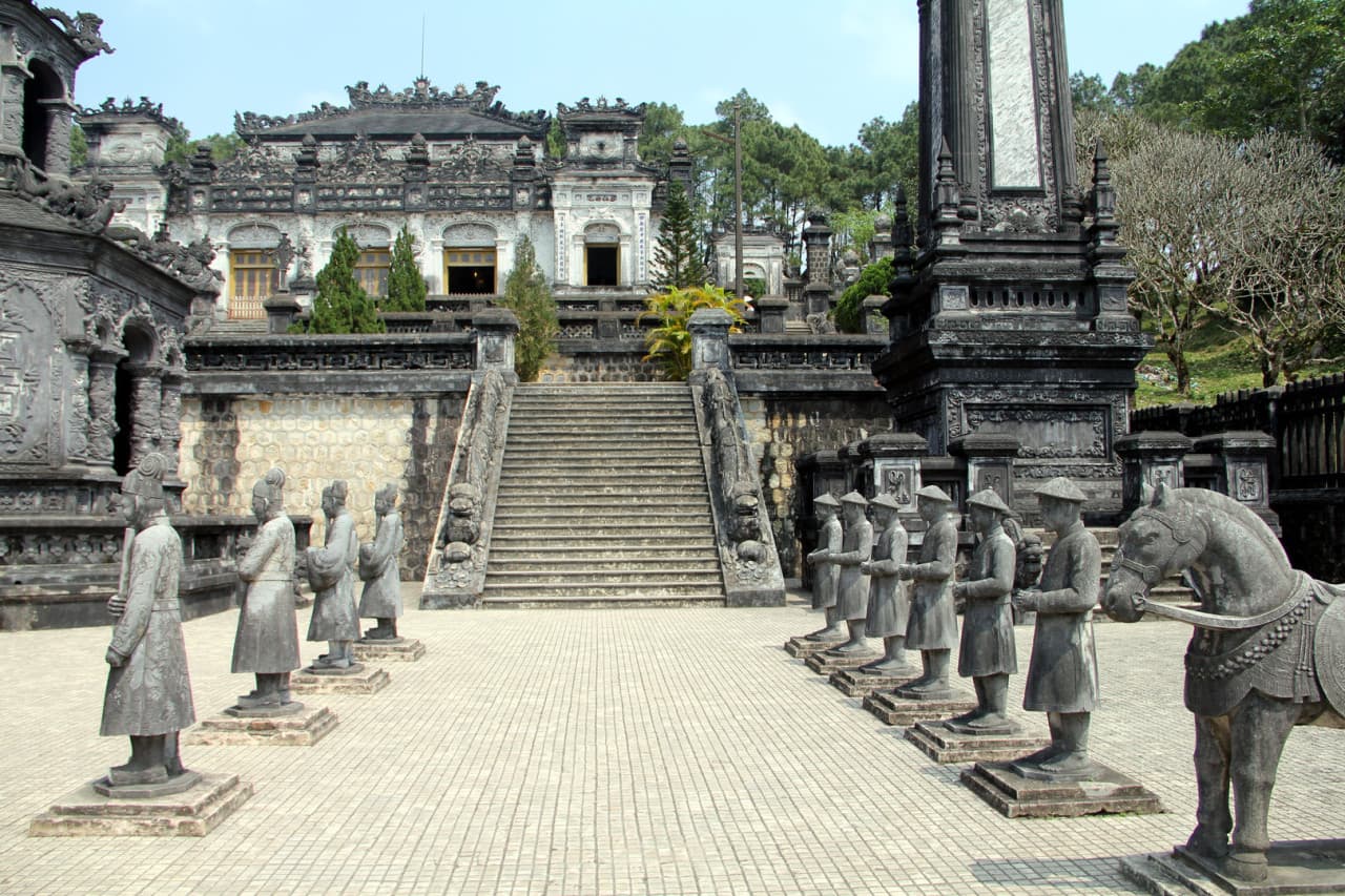 Hue City Tour with Dragon Boat Ride - image 8
