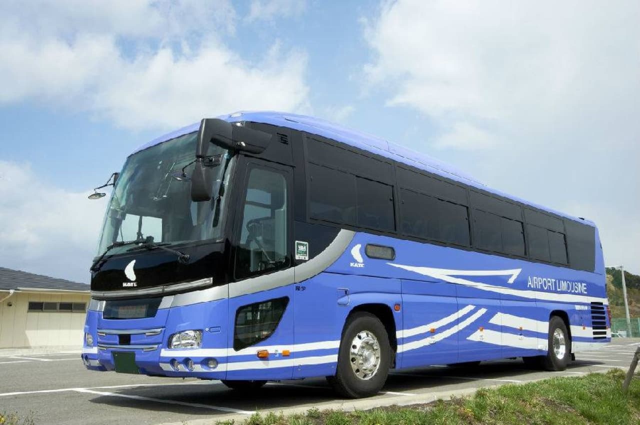 Kansai Limousine Bus - Aeropuerto de Kansai a/desde Namba OCAT/Kioto/Tempozan/USJ - imagen 4