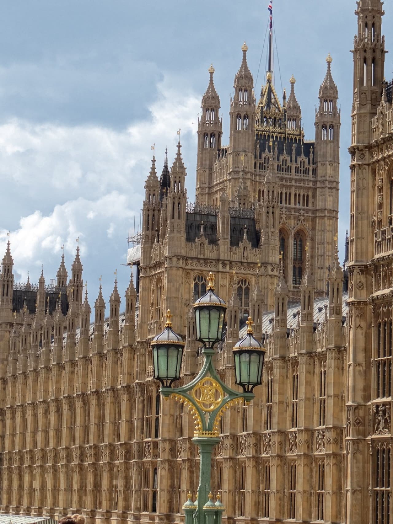 Magic of London with Cream Tea at Harrods - image 9