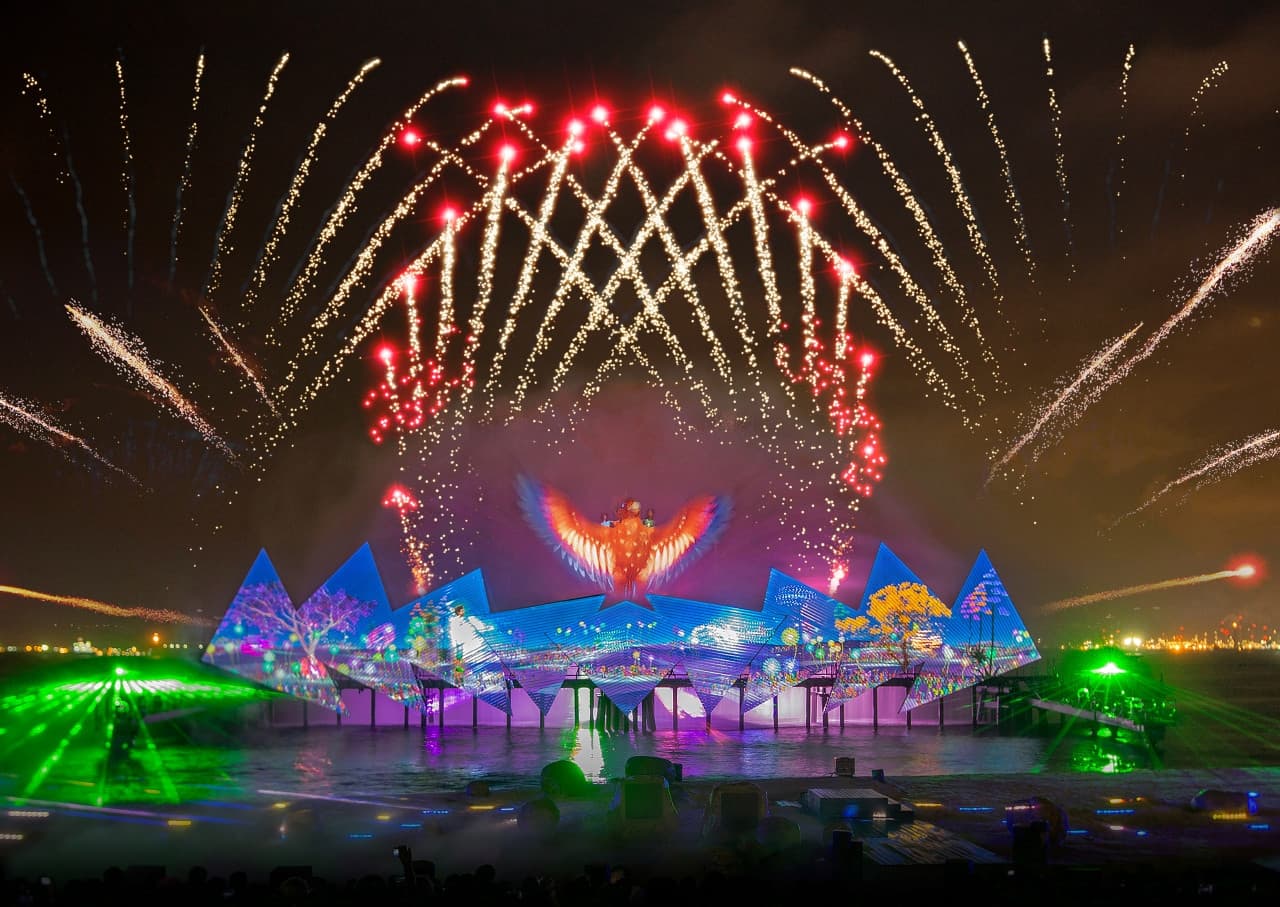 COMBO: Universal Studios Singapore + Singapore Cable Car + Wings of Time + SkyHelix Sentosa Tickets - image 10
