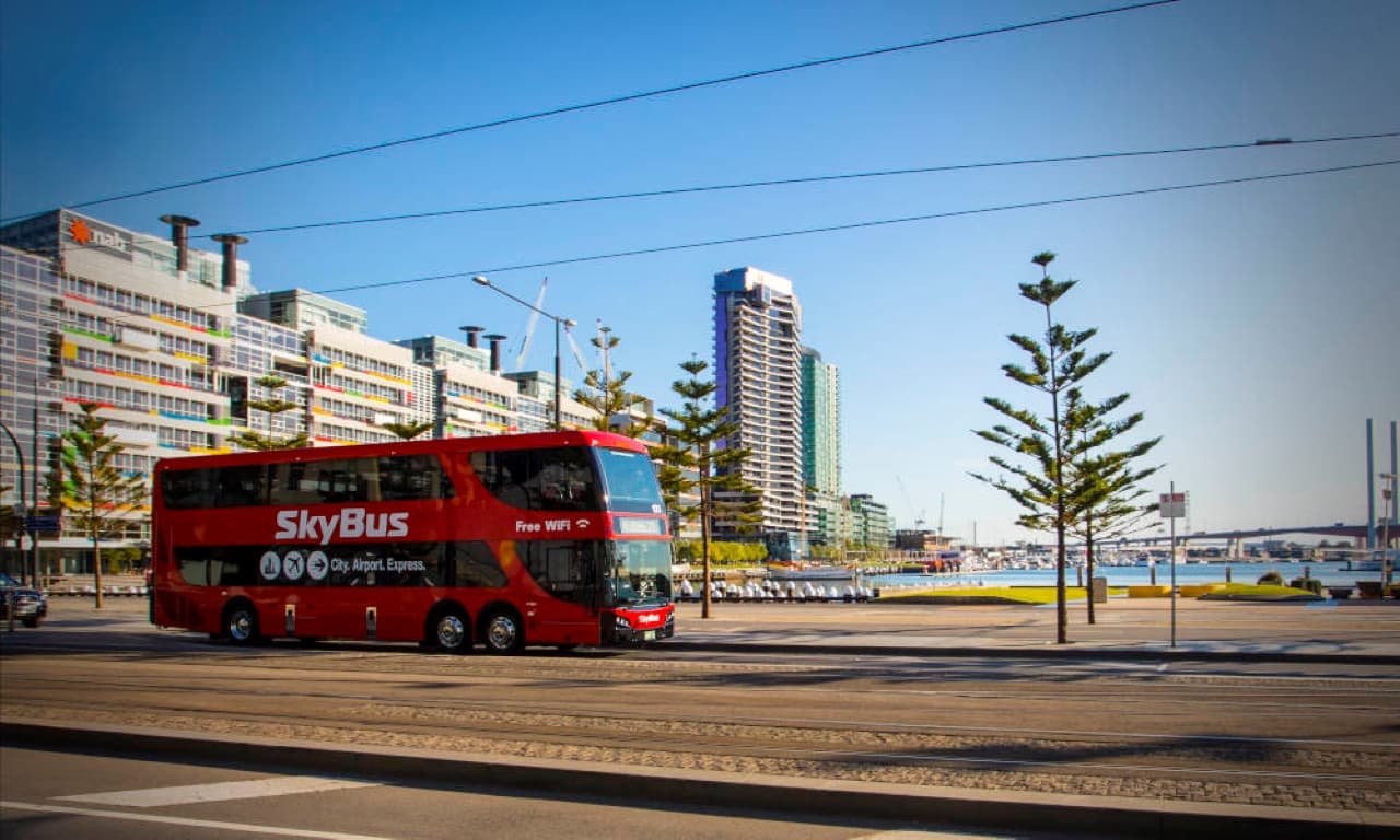 Traslado SkyBus Melbourne City Express entre el aeropuerto y la ciudad - imagen 5
