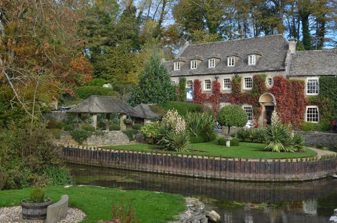 Cotswolds Village Tour with Lunch - image 12