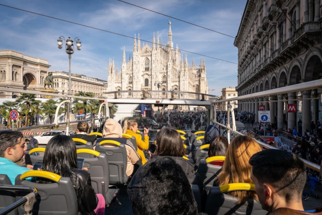 Tour en autobús Hop-on Hop-off Milan Open Tour - imagen 2