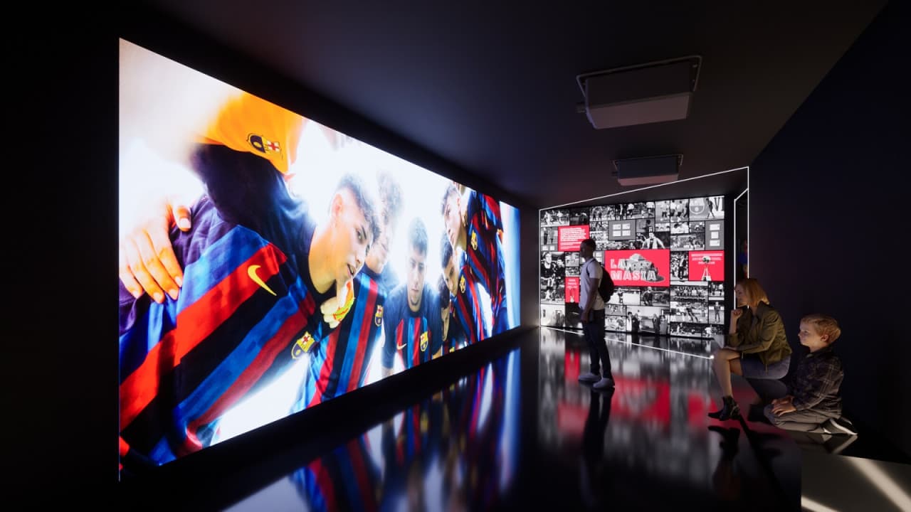 FC Barcelona Museum Guided Tour - image 9
