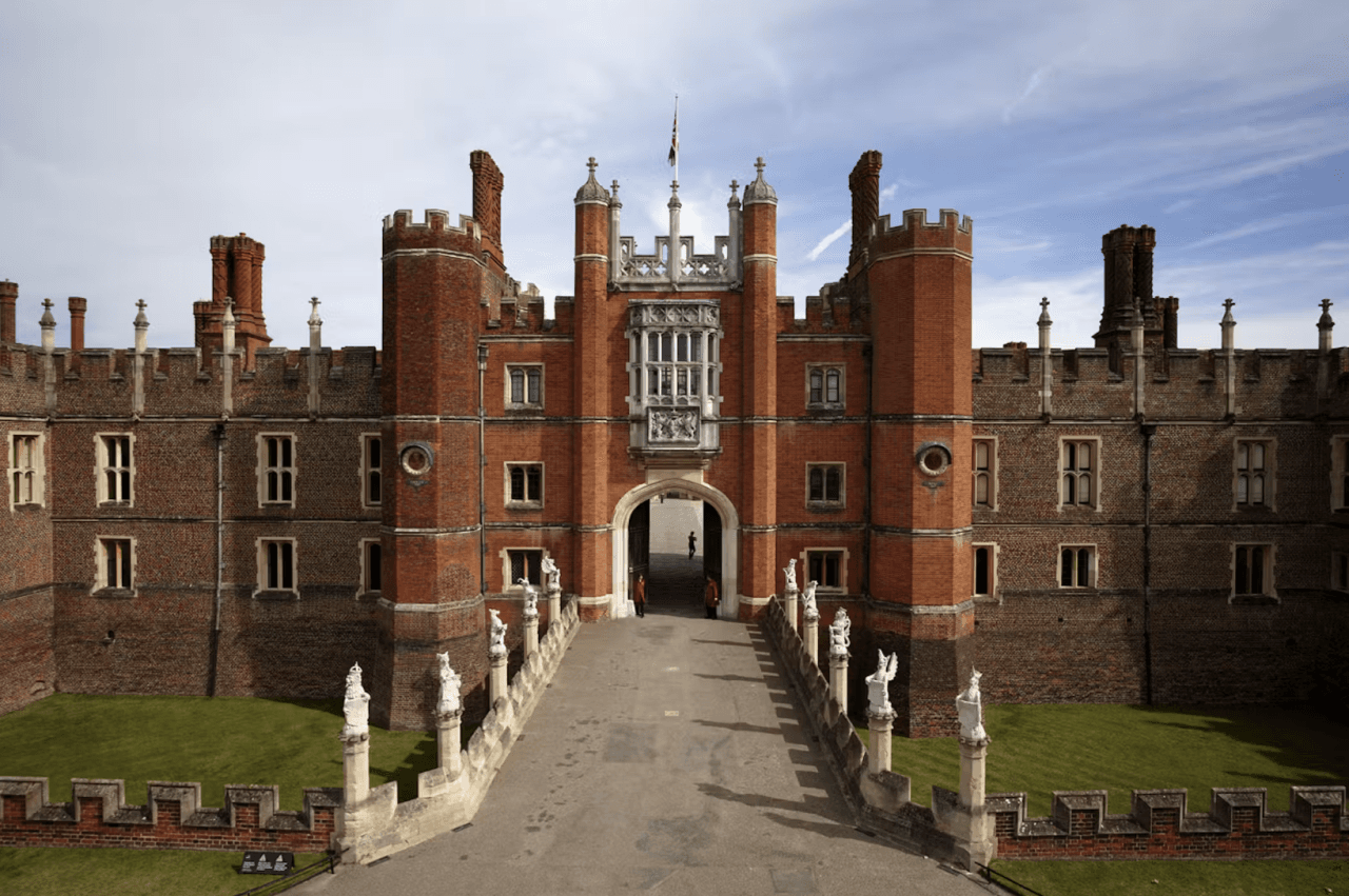 Hampton Court Palace Ticket - main image