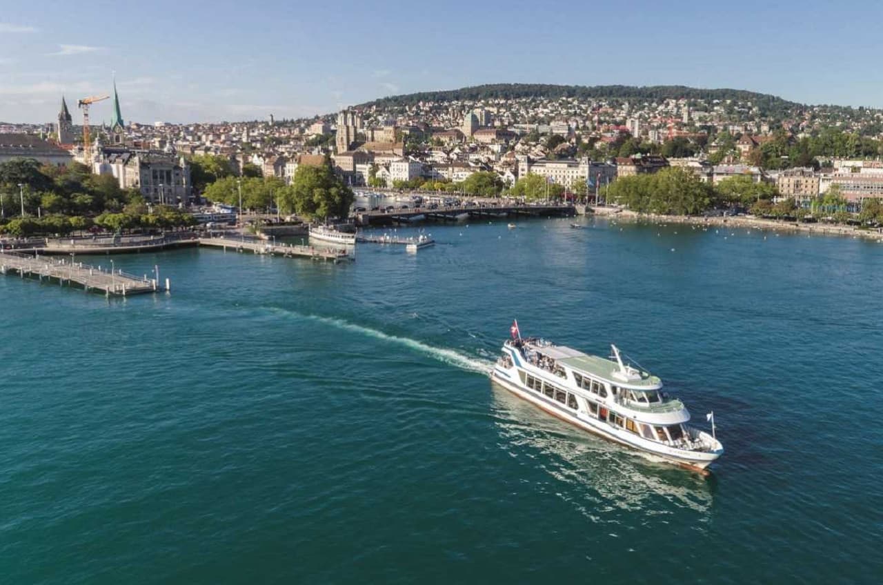 Zurich City Sightseeing Bus Tour with Lake Cruise - imagen principal
