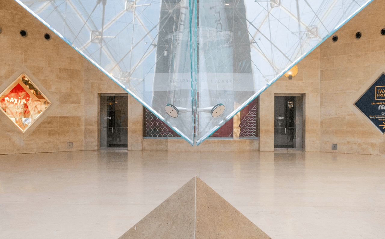 Louvre Museum Skip-the-Line Guided Tour - image 3
