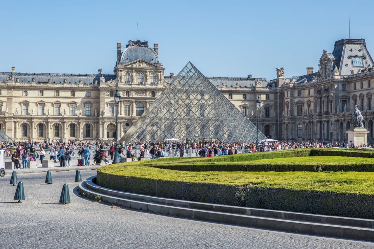 Paris Open-Top Bus Tour and Eiffel Tower Reserved Access - imagen 2