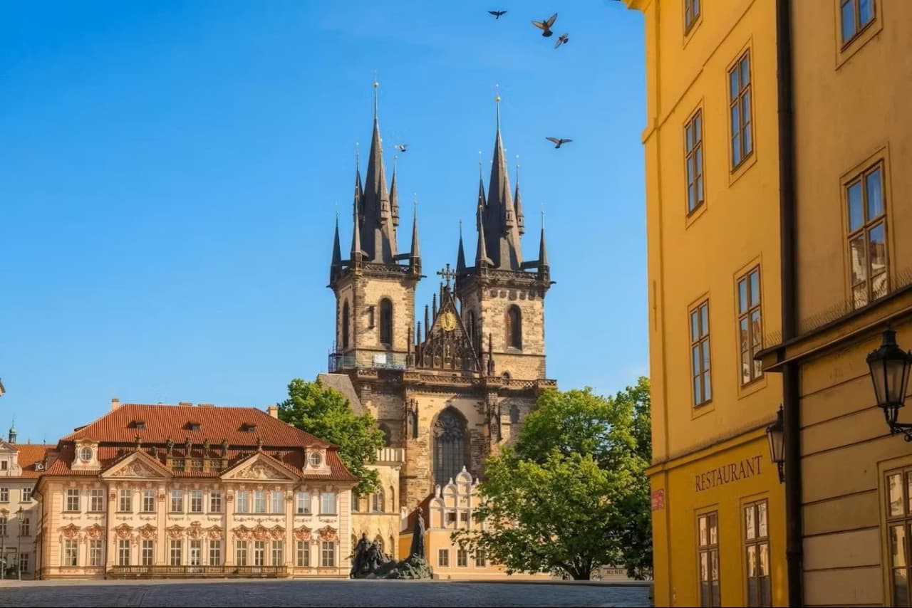 Entrada al Museo Nacional de Praga + audioguía de tour por la ciudad - imagen 7