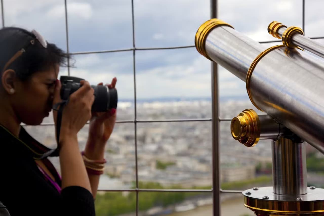 Eiffel Tower Reserved Access Tickets with Optional Summit - image 13