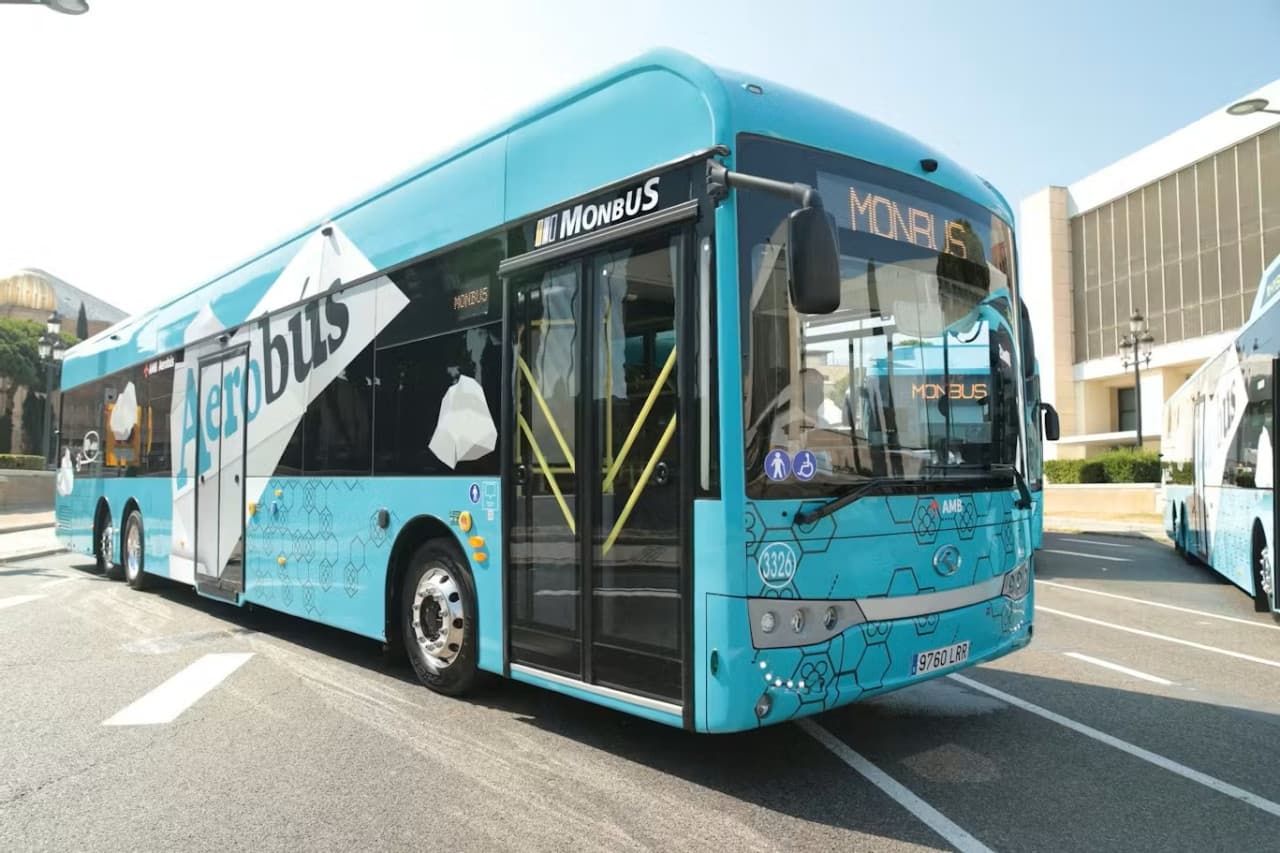 Aerobús Barcelona: Transfer Between Airport & City Center - image 2