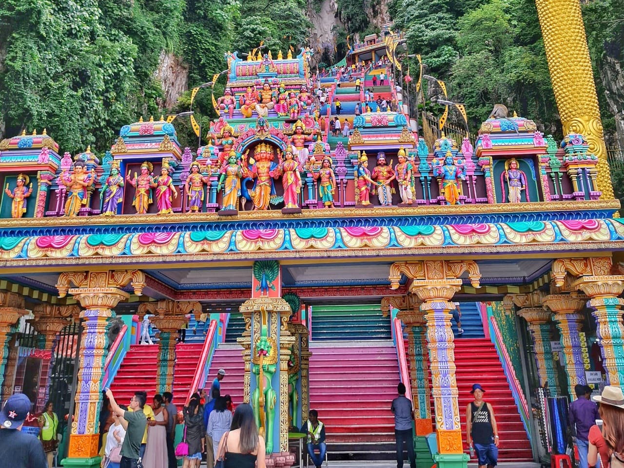 Genting Highlands and Batu Caves Full-Day Tour from Kuala Lumpur - image 12