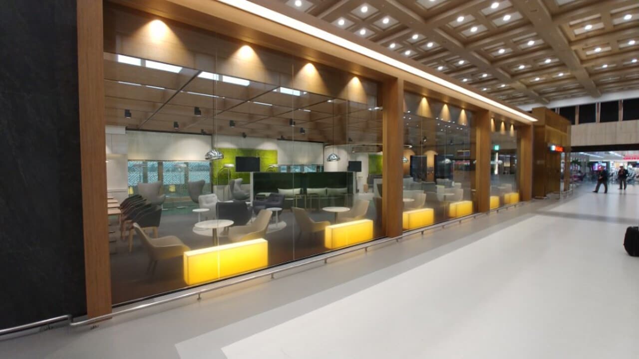 Plaza Premium Lounge - Incheon International Airport - image 9