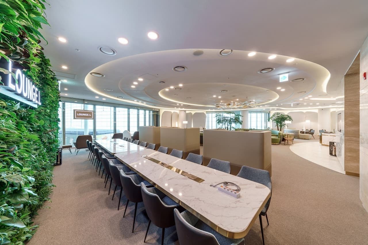 Plaza Premium Lounge - Incheon International Airport - image 15