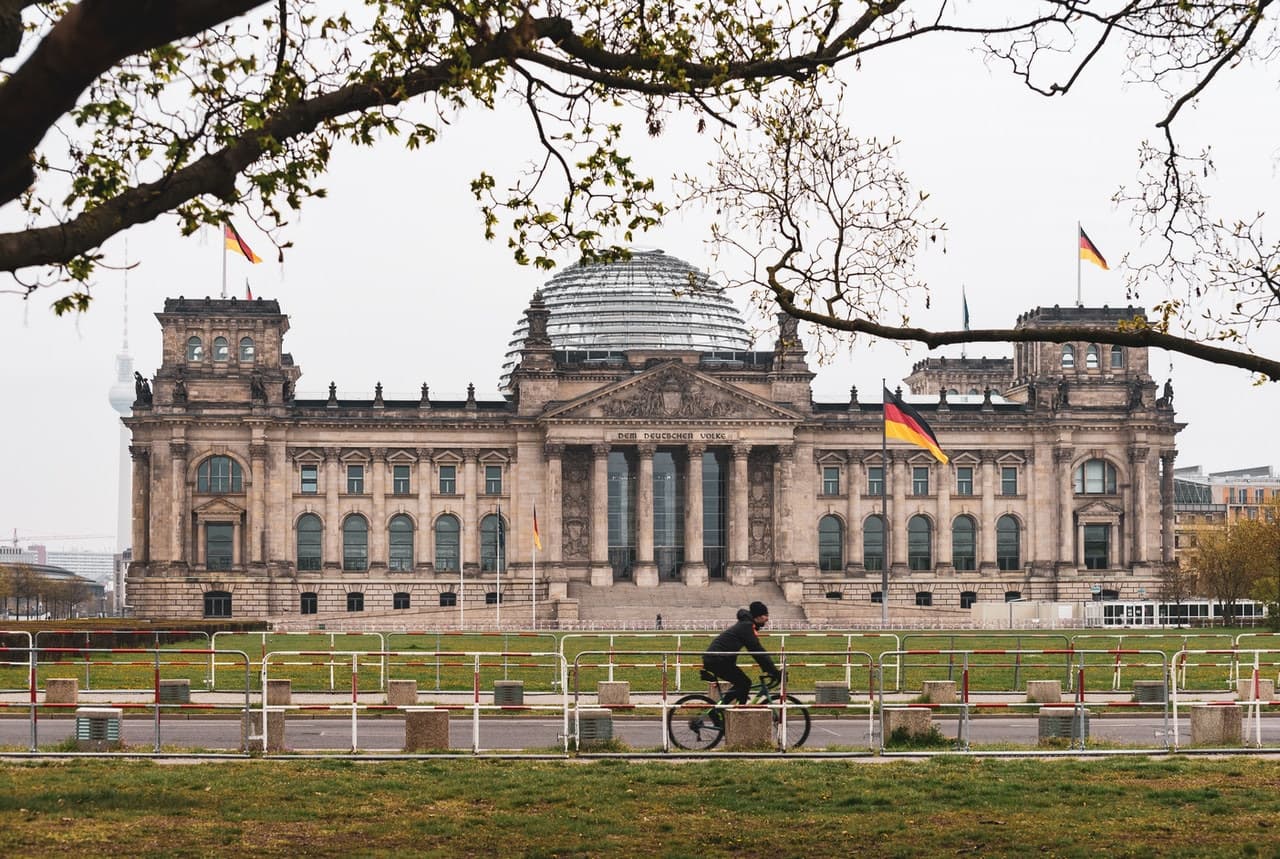City Tour of Berlin: Audio Guide App - main image