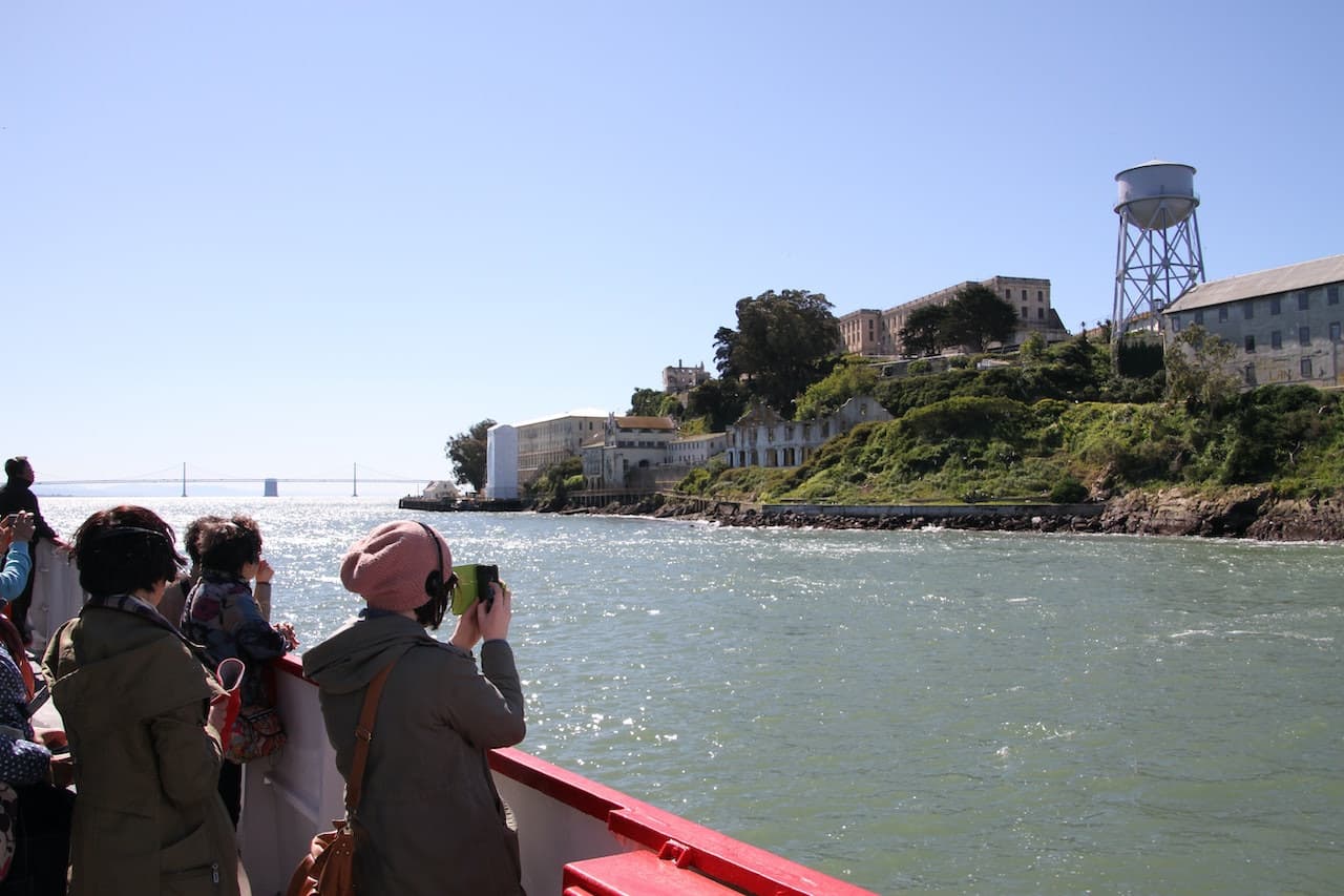 San Francisco Bay 1.5 Hour Bridge to Bridge Sightseeing Boat Cruise by Red and White Fleet - image 11