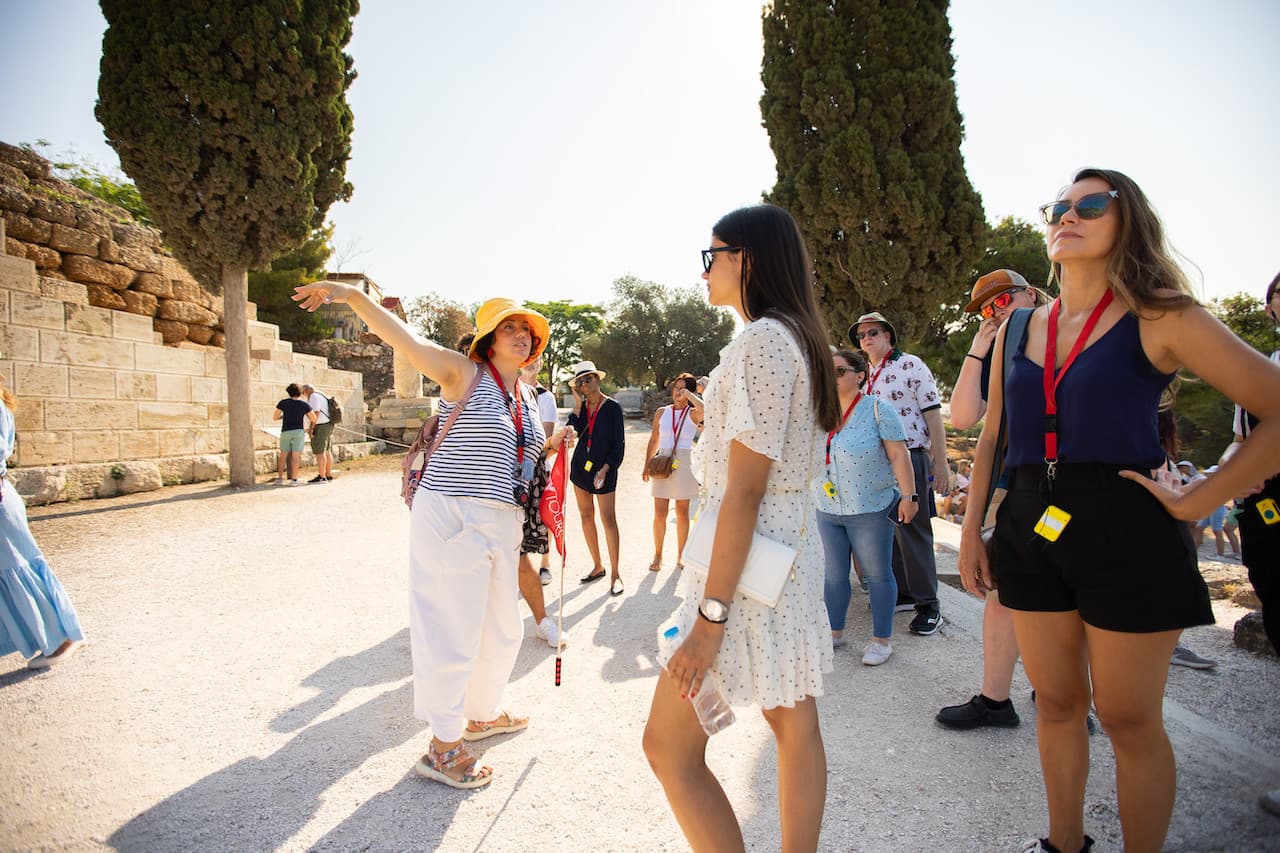 Early Access to the Acropolis and Old Athens Walking Tour - image 8