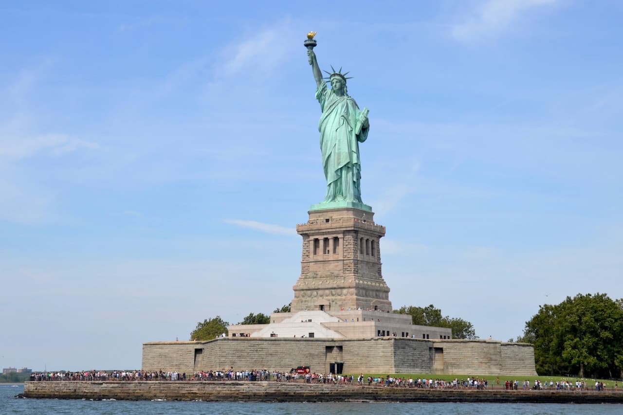 Official Statue of Liberty & Ellis Island Admission Ticket + Roundtrip Ferry by Statue City Cruises - image 5