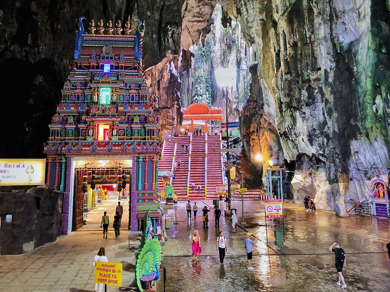 Colmar Tropicale Bukit Tinggi and Batu Caves Tour from Kuala Lumpur - image 5