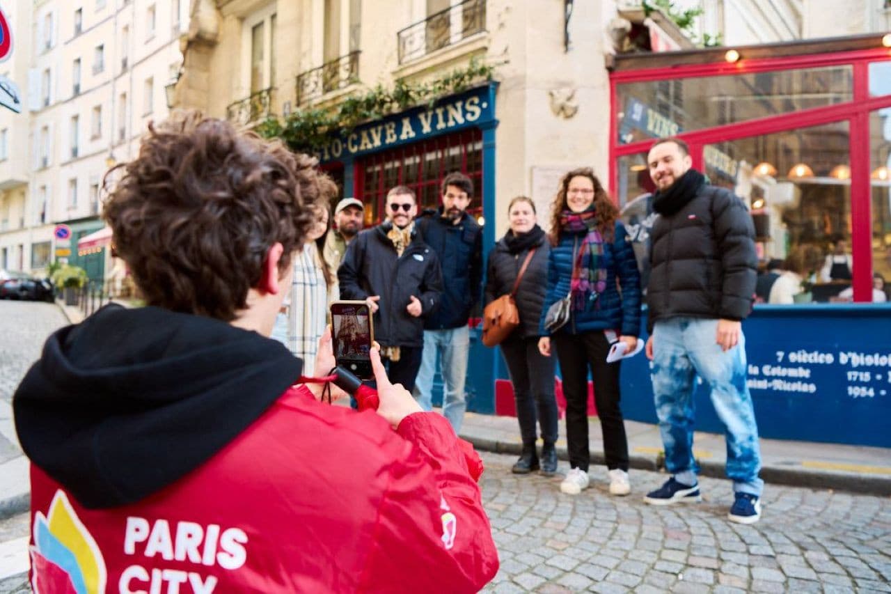 Notre Dame Cathedral Neighbourhood Guided Walking Tour - image 7