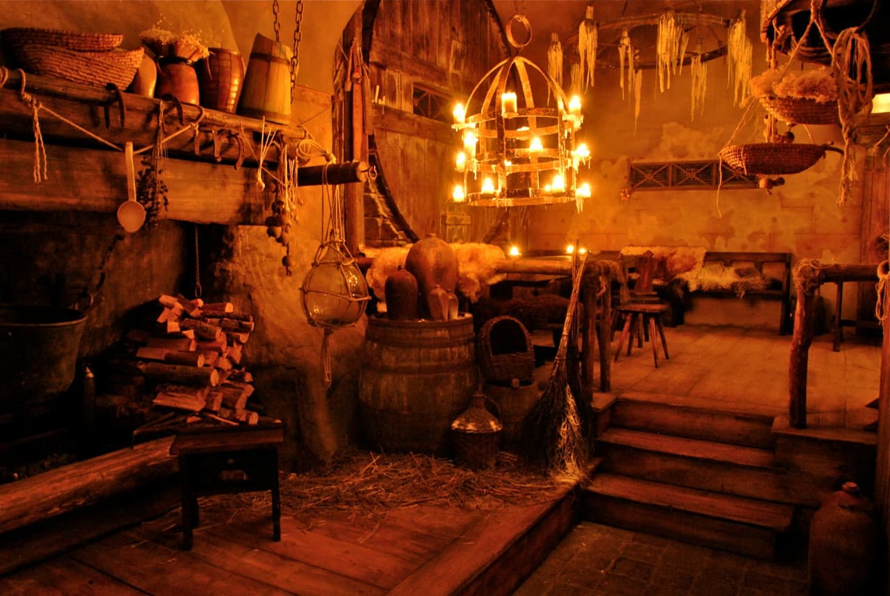 Prague: Medieval Dinner With Live Show & Unlimited Drinks - image 6
