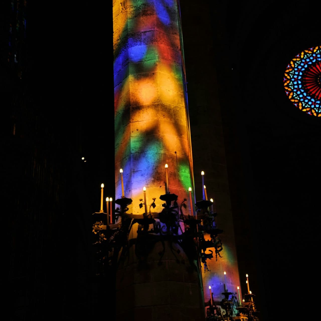 Entrada a la catedral de Mallorca - imagen 5