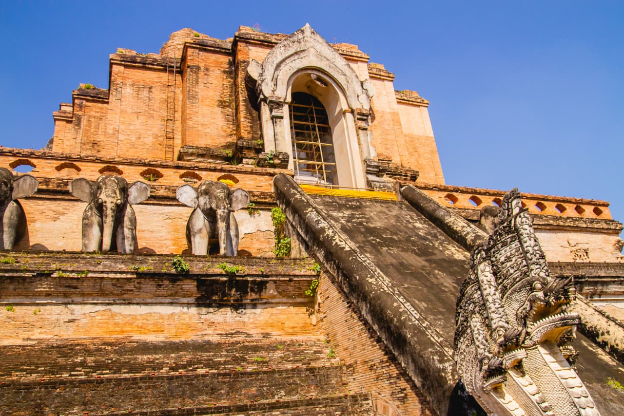 Chiang Mai Old City and Temples Walking Tour - image 8