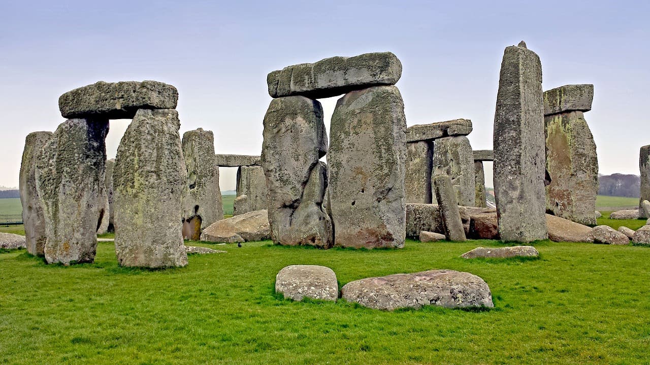 Stonehenge Tour from London - image 4