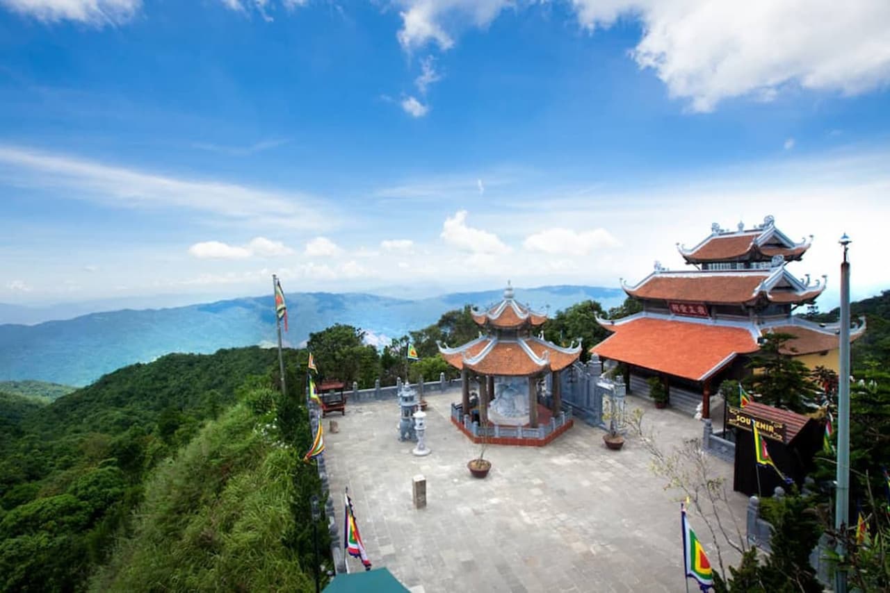 Tour de día completo a Ba Na Hills y el Puente Dorado desde Da Nang - imagen 12