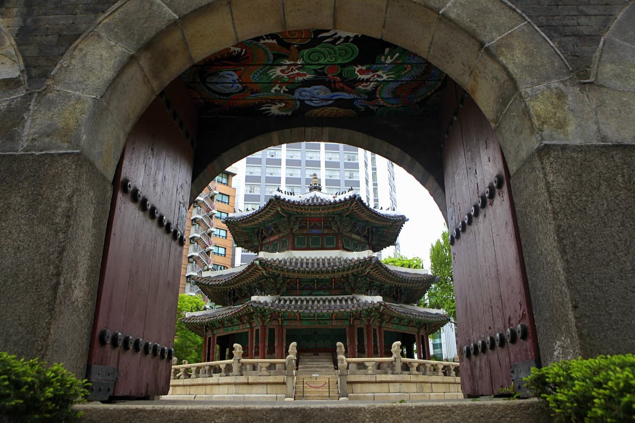Dongdaemun Hop-on Hop-off Bus Tour by Yellow Balloon City Bus - 이미지 5