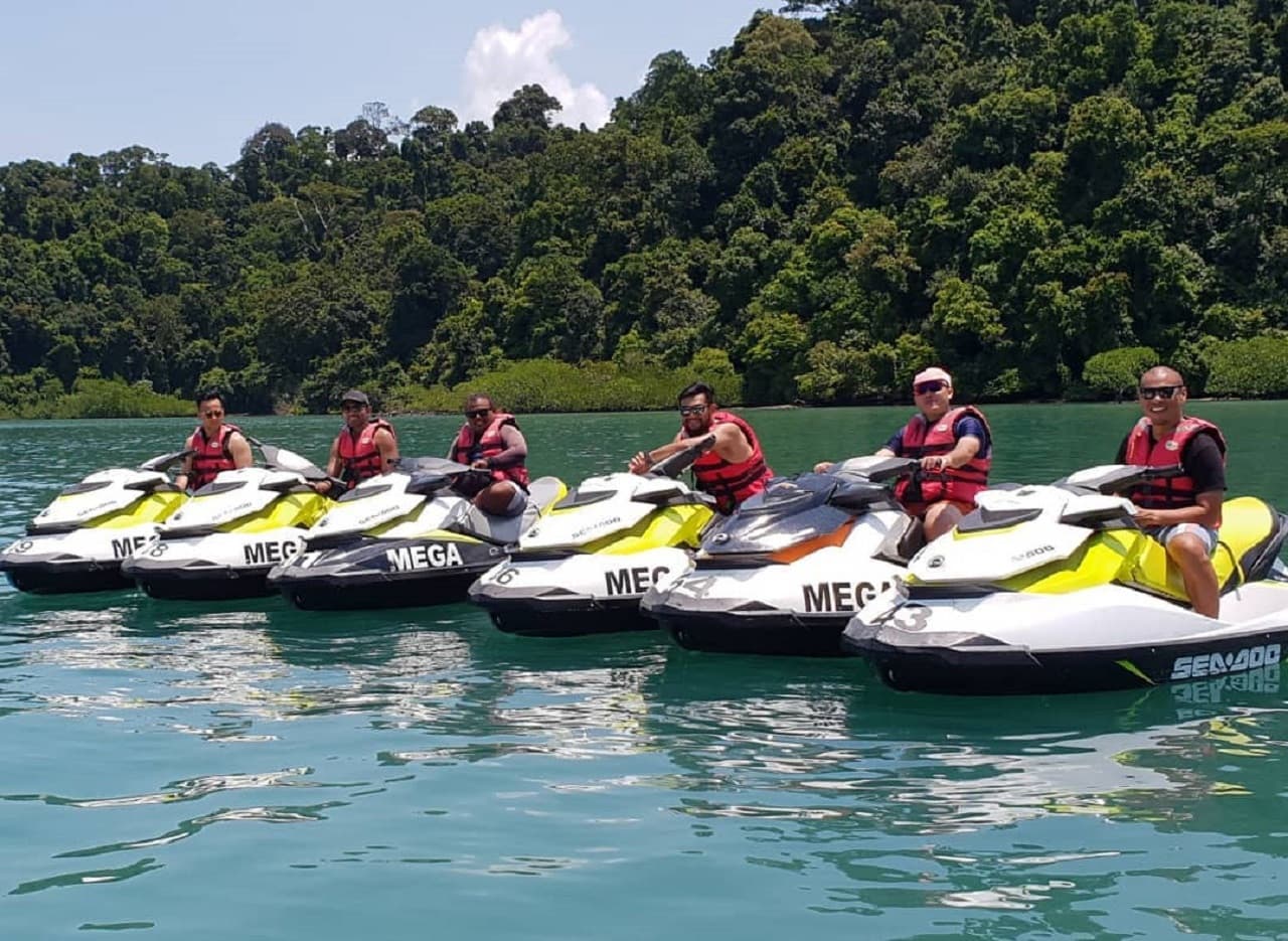 Langkawi Dayang Bunting Island Tour by Jet Ski with Mega Water Sports - image 4