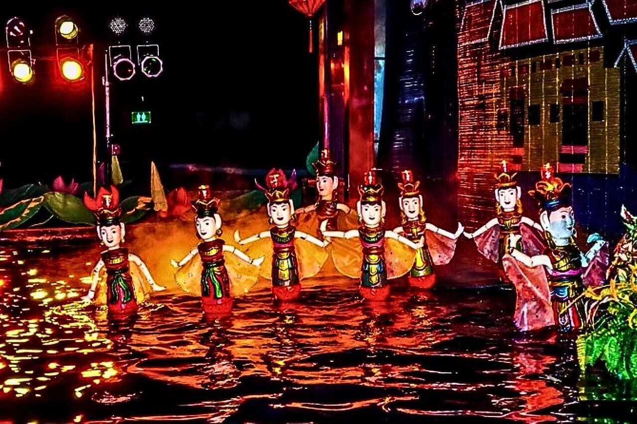Hanoi Street Food Walking Tour and Water Puppet Show - image 9