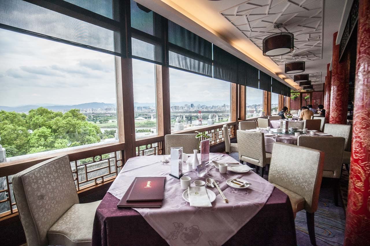 Golden Dragon Restaurant at The Grand Hotel - Taste authentic Cantonese cuisine - image 10