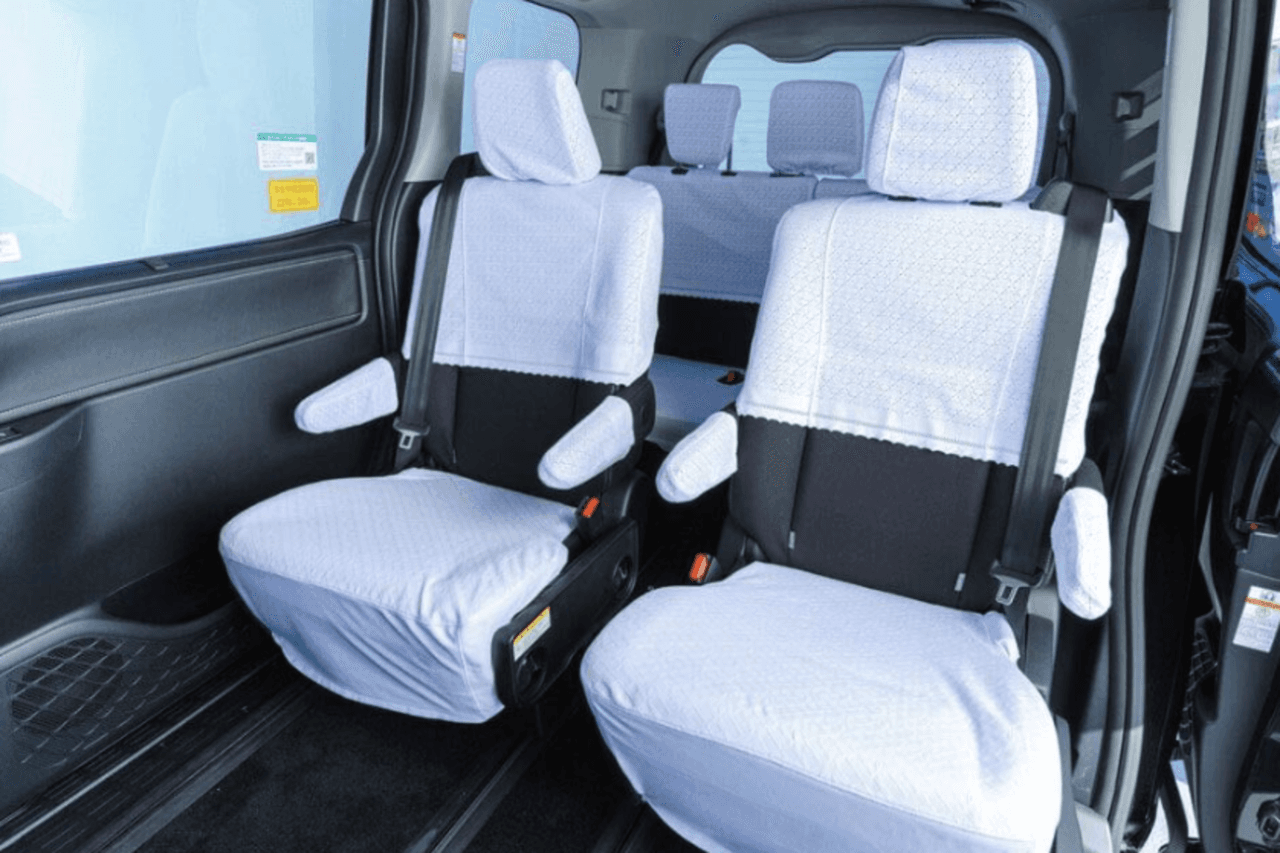 Hokkaido Private Airport Transfers between New Chitose Airport and Sapporo City Centre - image 2