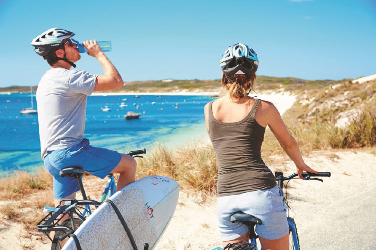Round Trip SeaLink Ferry Transfer to Rottnest Island with Bike Hire - image 2
