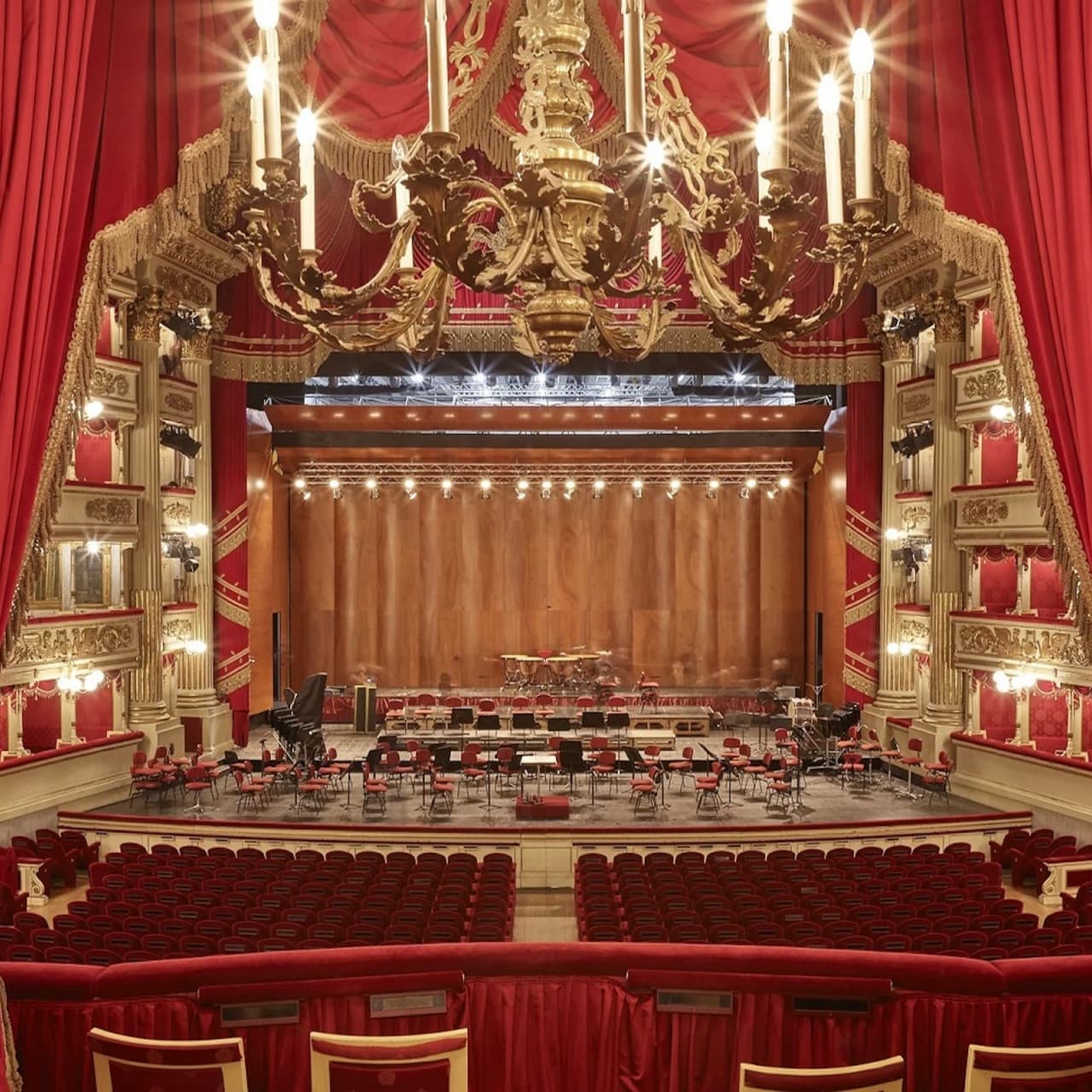 La Scala Theatre Guided Tour - image 6